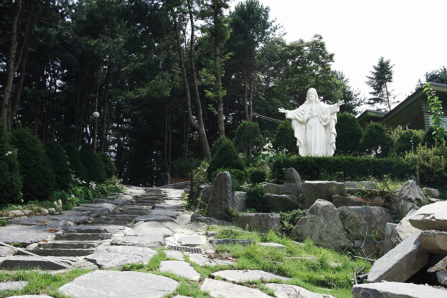 천주교 100년 박해의 현장 황새바위성지